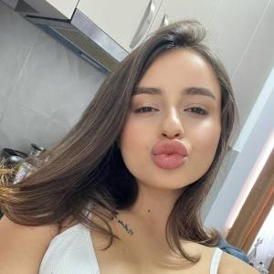 Mariam444 spoofed photo banned on meet-lebanese.com