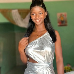 Aila237 photo usurpée bannis sur meet-lebanese.com